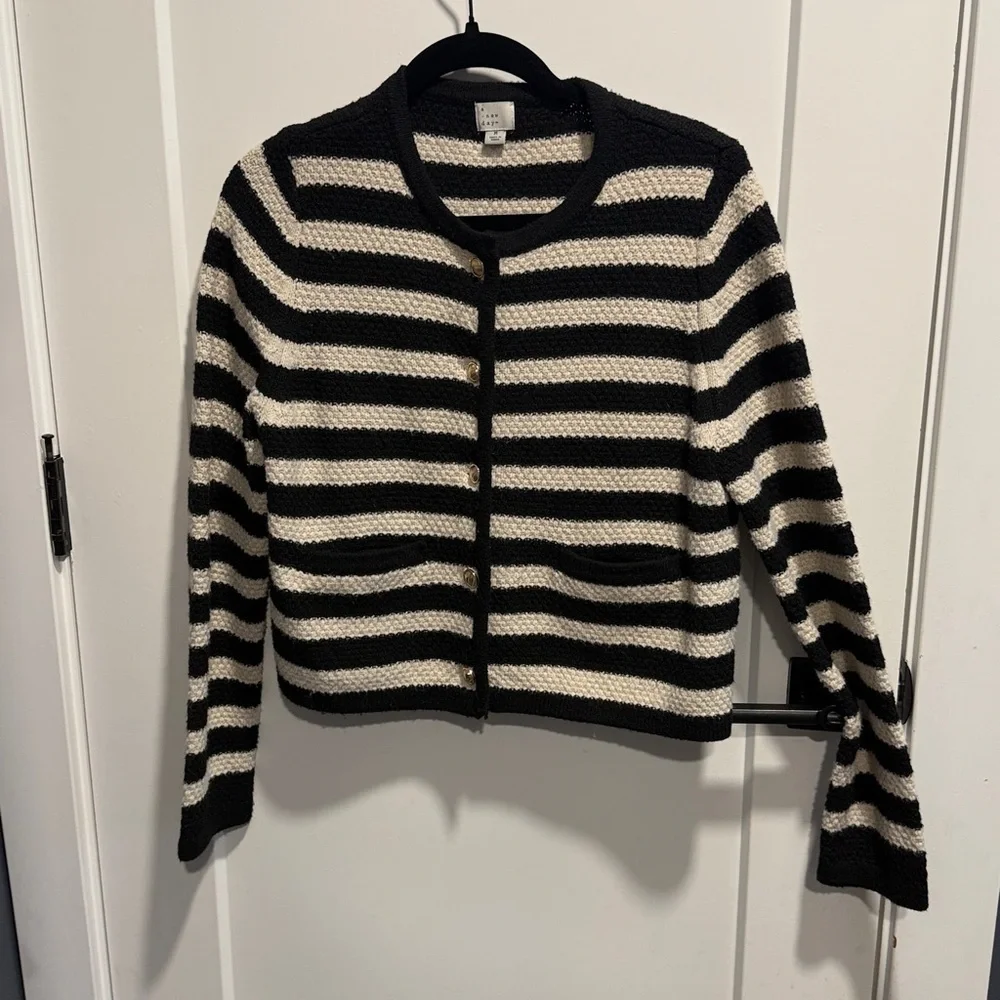 a new day Black and Cream Striped Cardigan Boxy Boucle Medium EUC